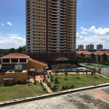 Апартаменты D Savoy @ Famosa Melaka Экстерьер фото